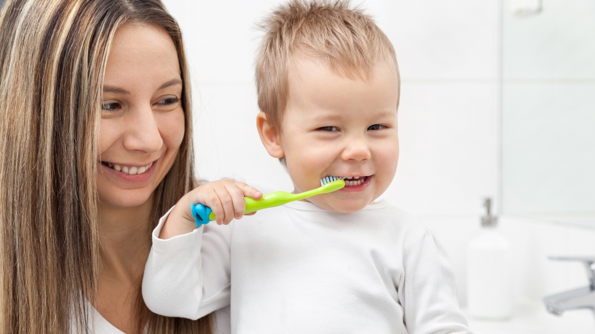 Higiene oral infantil ¿Qué hábitos deben seguir los peques de la casa?