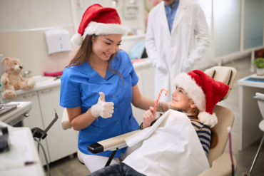 Odontología pediátrica: Cómo cuidar los dientes de tus hijos durante las fiestas